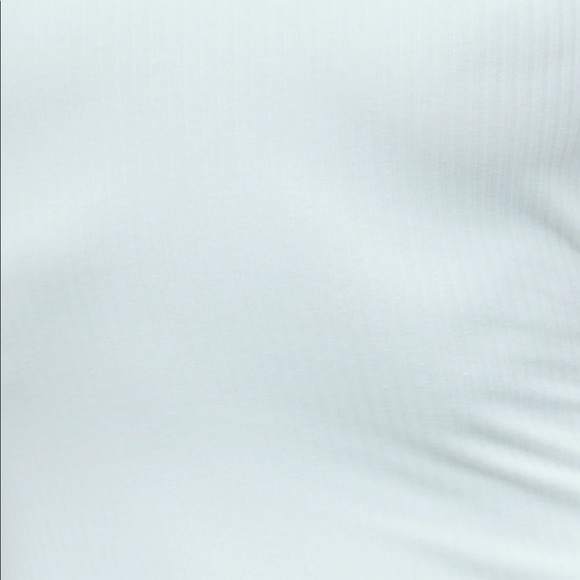 Size M, NWT hello molly. I got for graduation but went with a different option. - Picture 3 of 5